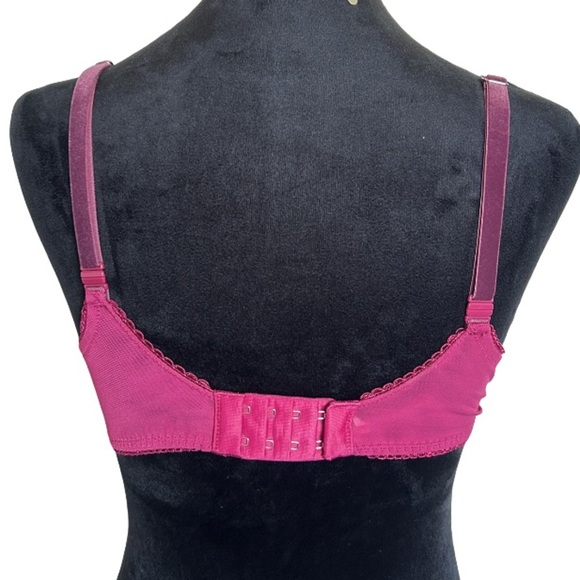 Victoria’s Secret Womans 36 C Dream Angles Push-Up Pink Lace Bra - Picture 4 of 11